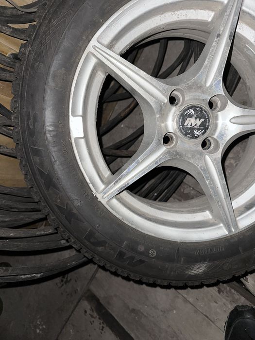 Продам шины с дисками