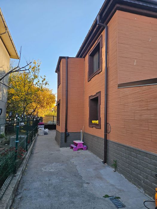 Продава се Къща в Димитровград - 120 кв.м за 935 €/кв.м - Снимка #1