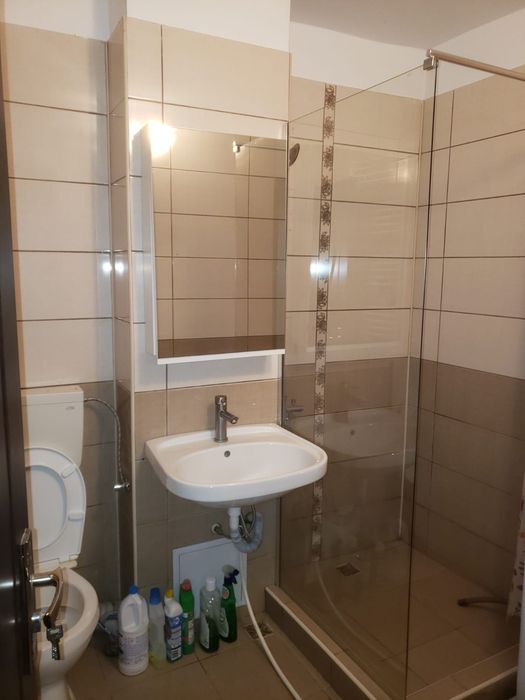 Garsonieră de închiriat