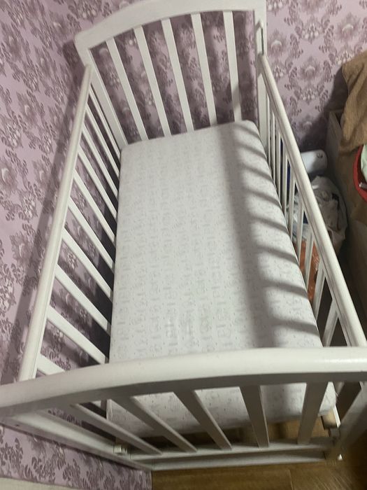 Продадим детскую кроватку