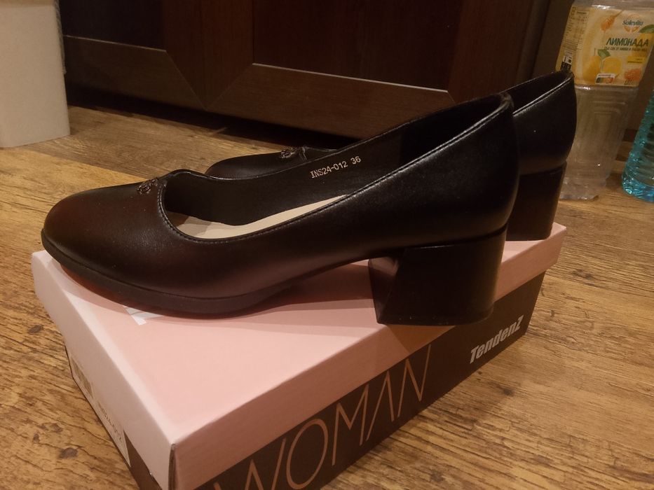 Продавам дамски обувки