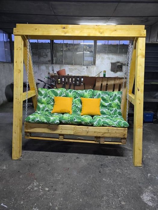 Градинска люлка.