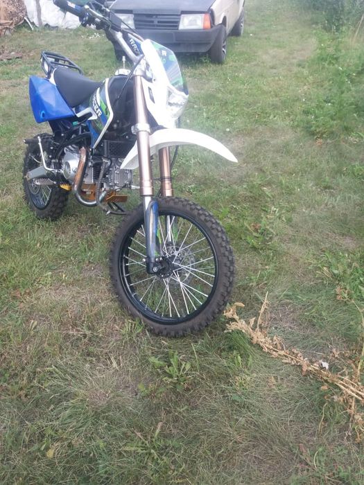 Продам питбайк новый