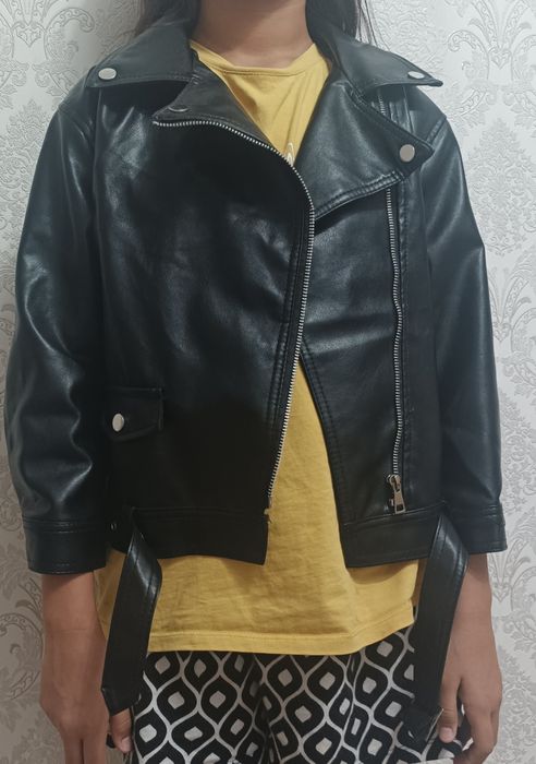 Продам кожанку для девочки