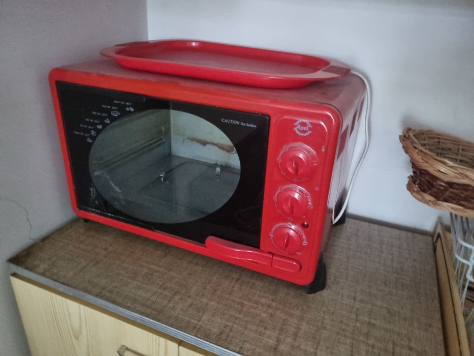 Продаю электрическую печь Алем