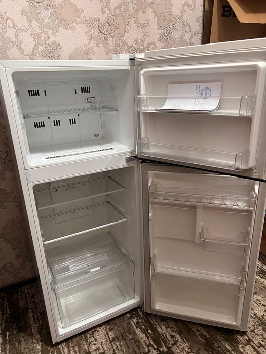 Холодильник LG в хорошем состоянии , б/у