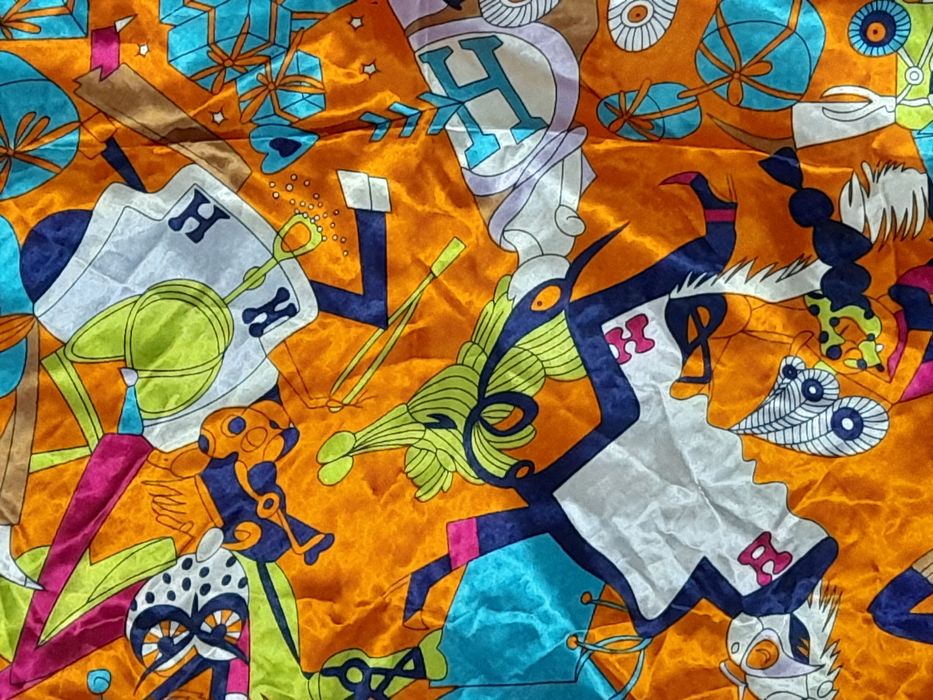 Esarfa  de LUX rara de colecție 100%  matase "Le Bal Masque" Hermes