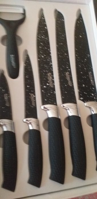 Набор ножей продам
