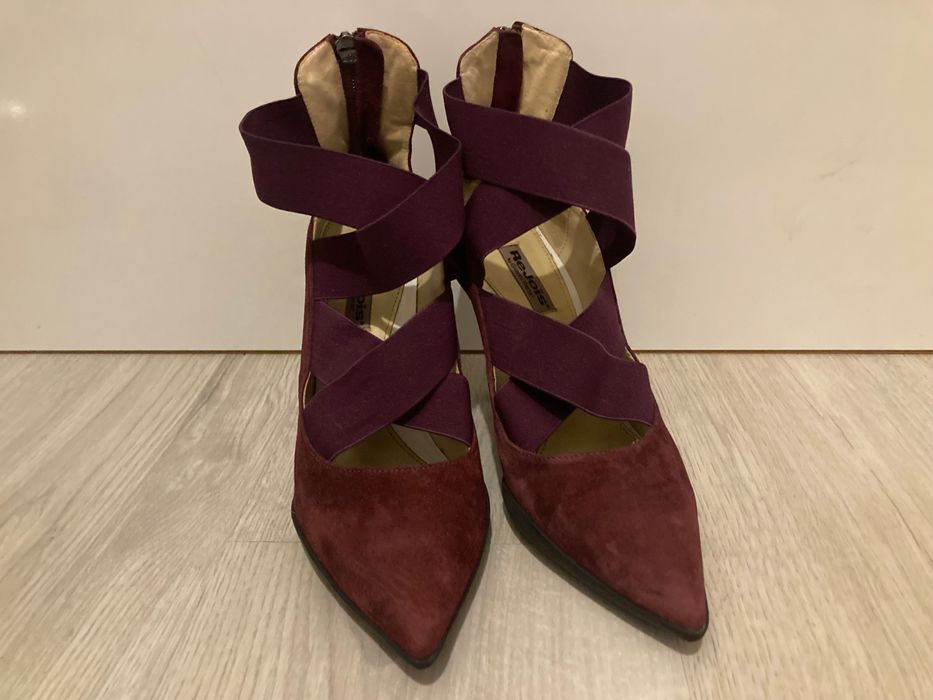 Елегантни обувки от естествен велур. Размер 38.