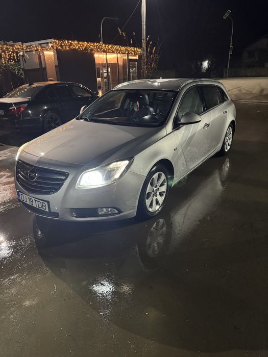 Vand opel insignia sau schimb cu unele variate