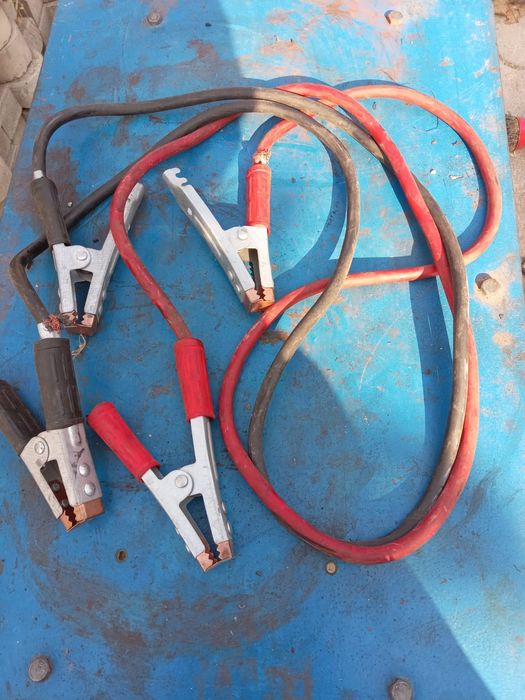 Провода для прикуривания (стартовые провода)