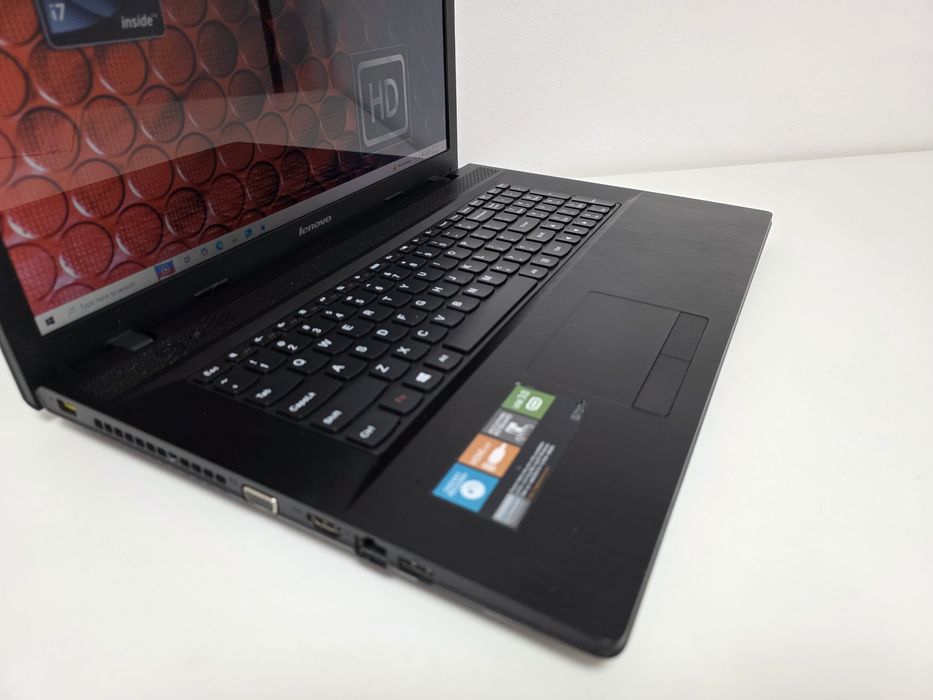 Lenovo i7 display MARE 17 ssd GARANTIE