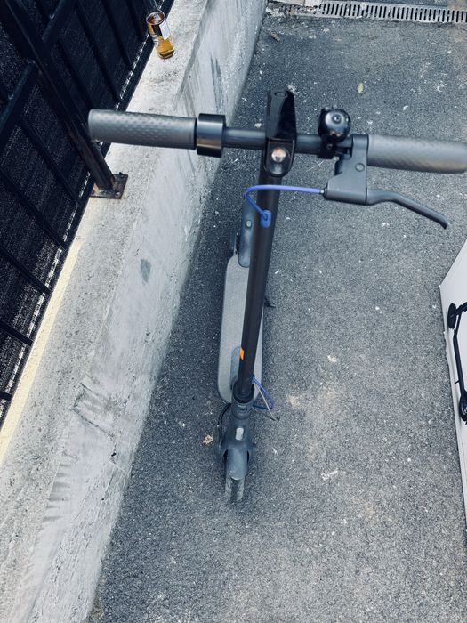 Продавам употребяван Mi electric skooter 3