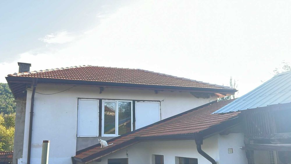 Продава се Къща в Троян - 140 кв.м за 357 €/кв.м - Снимка #1