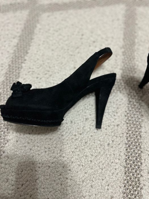 Ofer spre vanzare sandale Zara