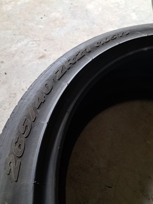 2 anvelope vară 265 40 r21 Pirelli
