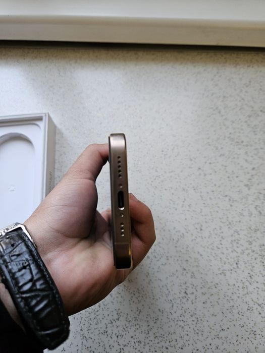 iPhone 16 Pro 256GB  Desert Titanium 93%