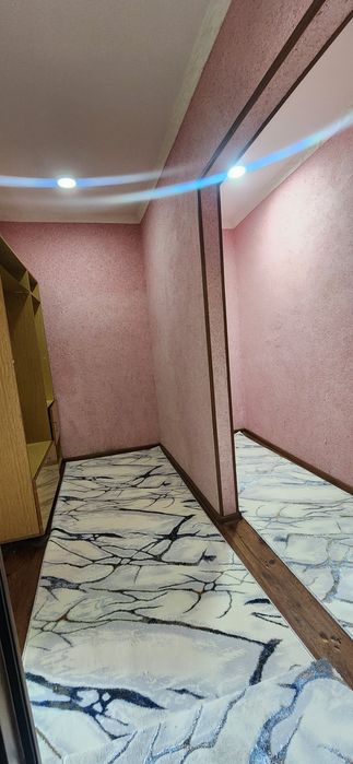 Срочно продается 2 ком.  Квартира Мархабо.