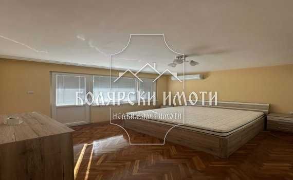 Дава се под наем Четиристаен апартамент в Велико Търново, Център - 110 кв.м за 408 € - Снимка #8