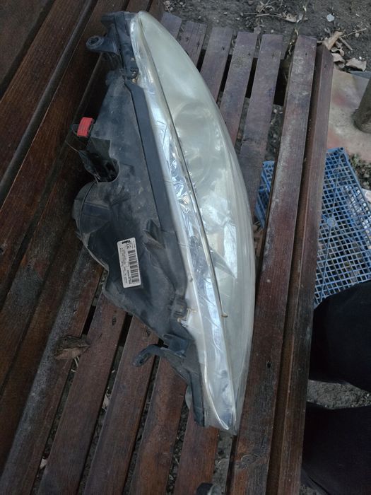 Faruri peugeut 307 Europa