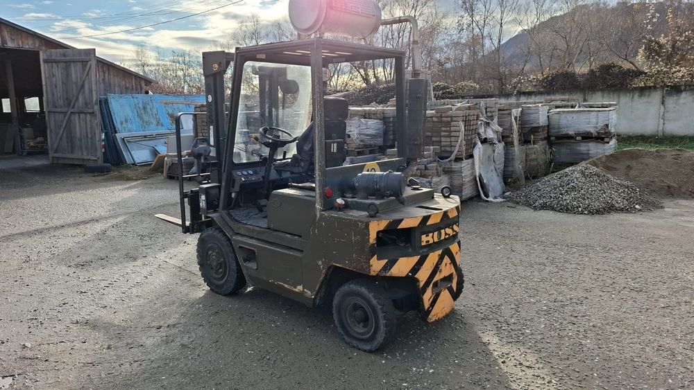 Motostivuitor cu translatie, catarg dublu