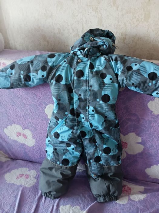 Продам комбинезон детский