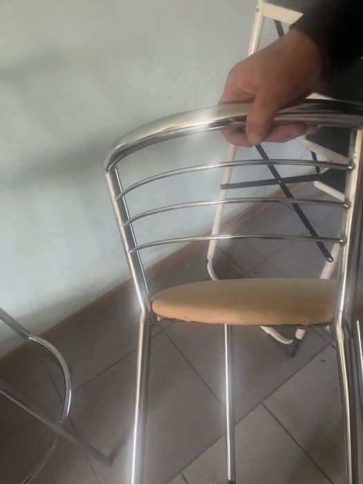 Продам барные стулья