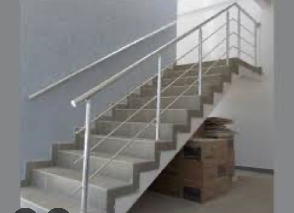 Balustrade pentru scări din fier sau din inox pe comandă