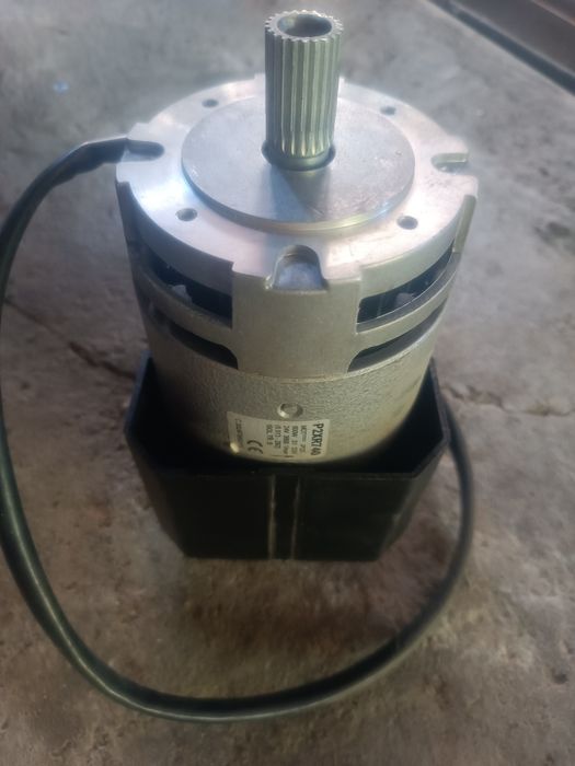 Продам двигатель