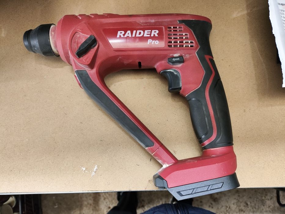 Акумулаторен перфоратор RAIDER Pro RDP-SRH20 (20V)
