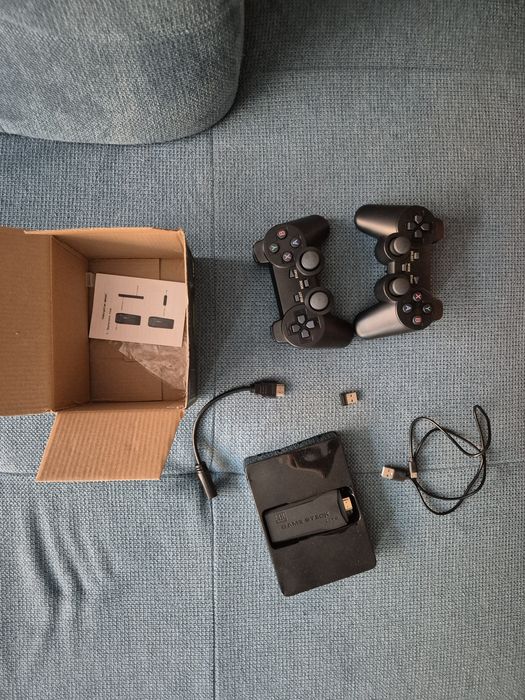 Game Stick Lite 4K HDMI | Ретро конзола с 2 безжични контролера | 10 000+ игри