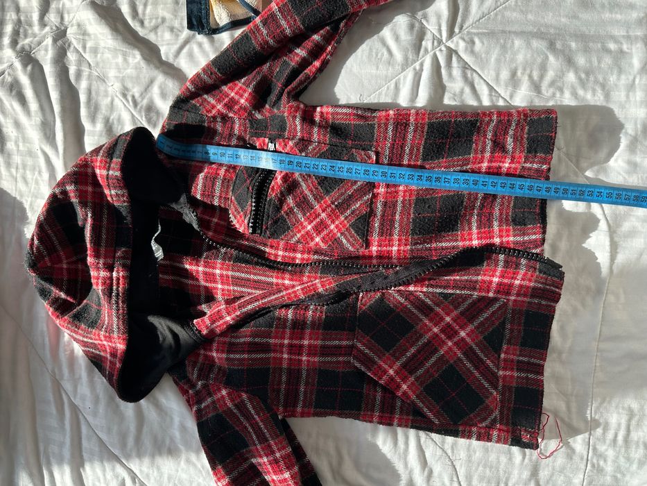 Отдам кофты  120 размер