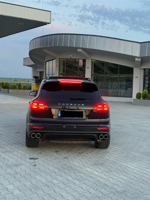 PORSCHE Cayenne 2012 — imagine 3