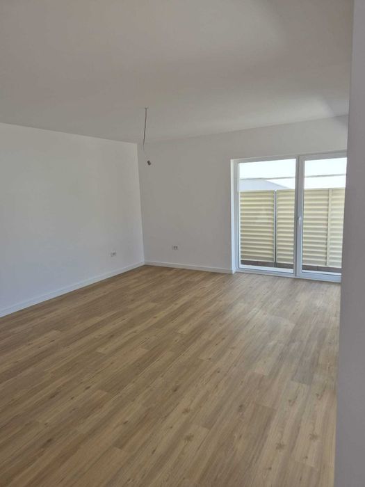 Casa In Duplex , Otopeni , 1 Mai , cartier privat
