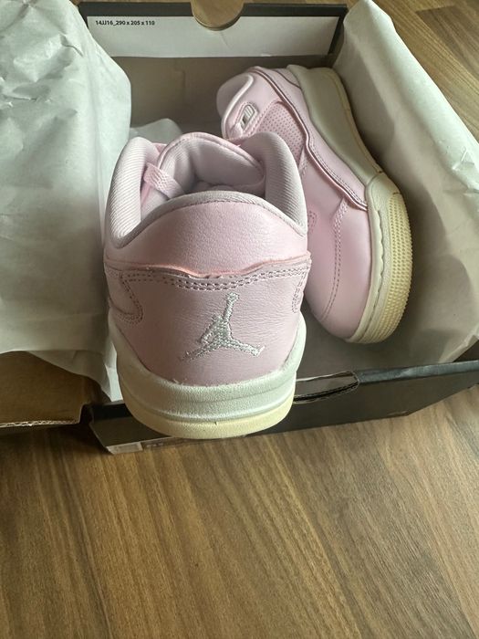 Дамски снейкъри Jordan Flight