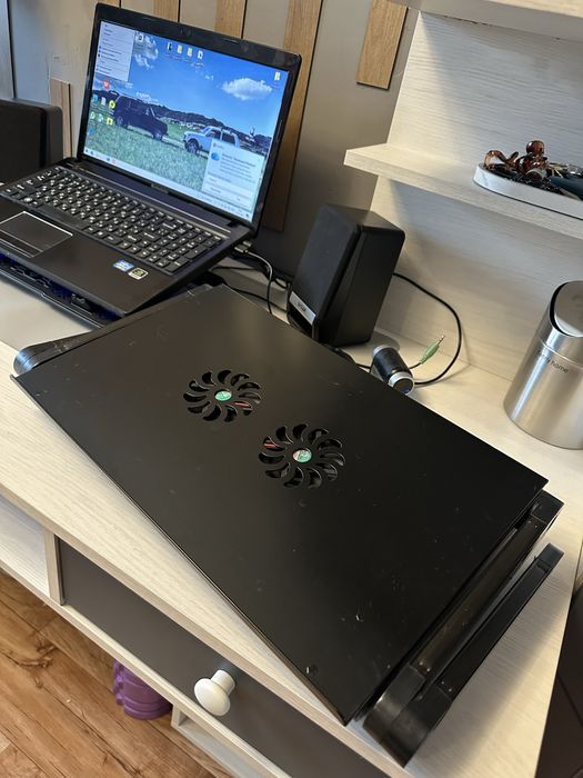 Продам подставку для ноутбука