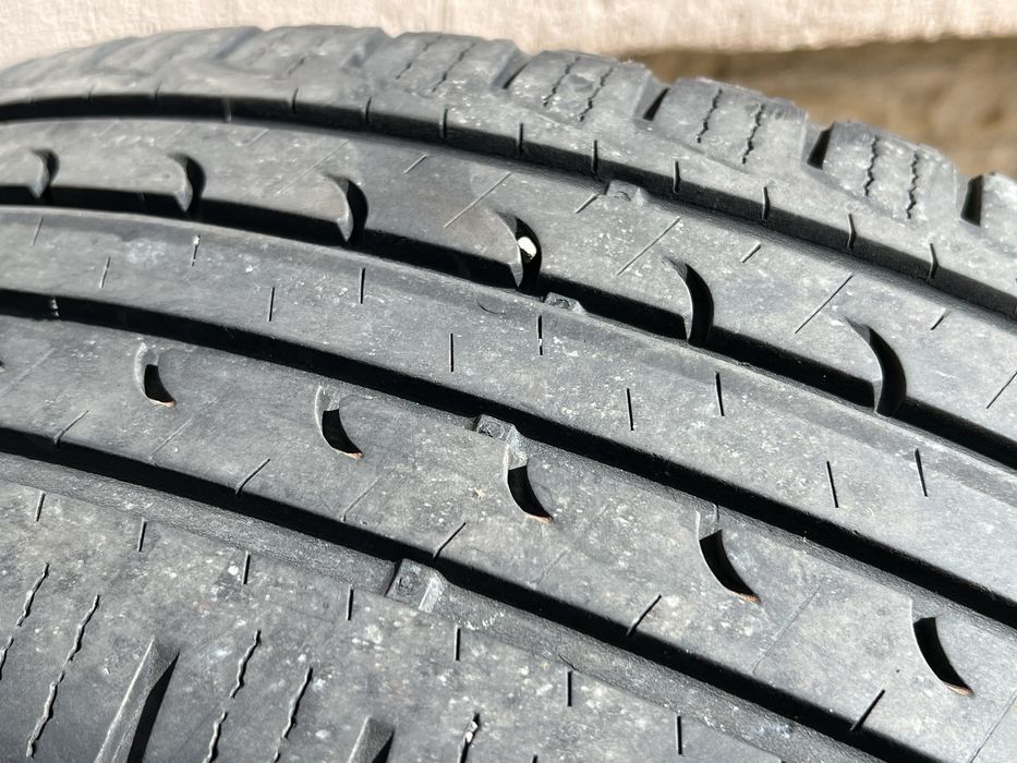 Goodyear Efficientgrip SUV 4x4 225/65R17 4buc