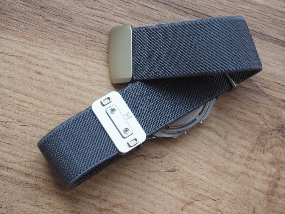 Ceas sovietic digital Elektronika 5, NOU, în cutie orig., curea nouă