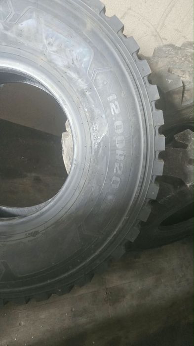 Продам шины на китайца новые