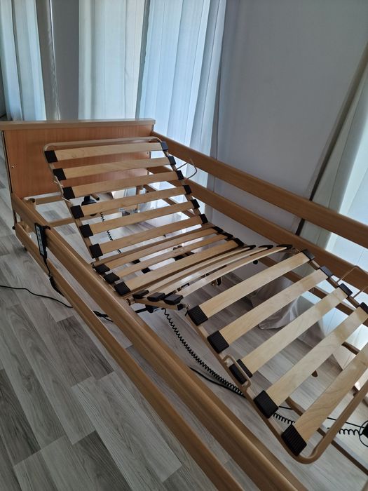Vând pat Electric pt.persoane vârstnice sau cu dizabilități