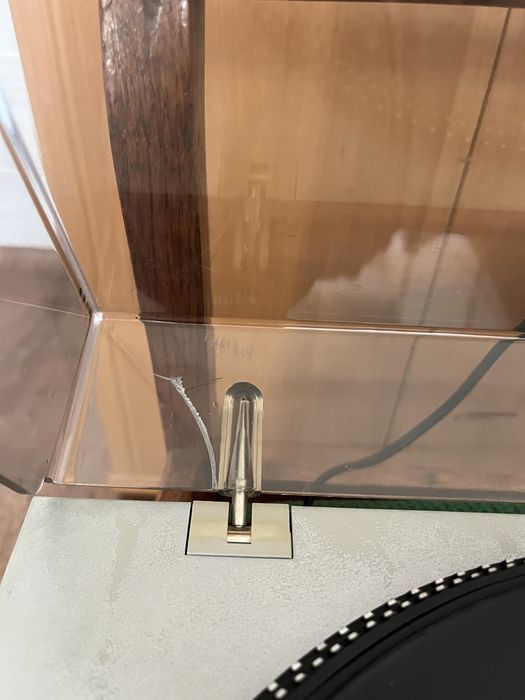 Виниловый проигрыватель