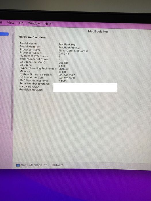 MacBook Pro 15” 2017 i7 16GB 256GB – display defect / funcțional extern.
