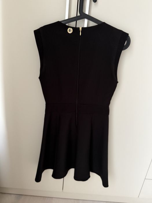 Lynne рокли черна и бяла