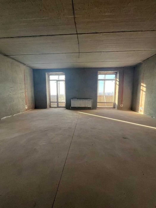 Продажа 5-комнатной квартиры