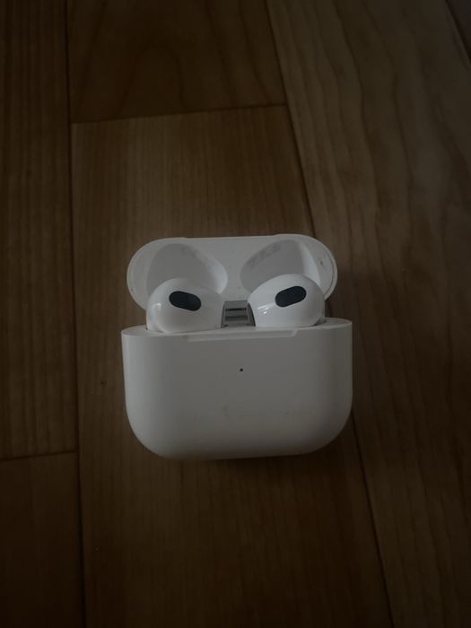 AIRPODS 3 б/у но