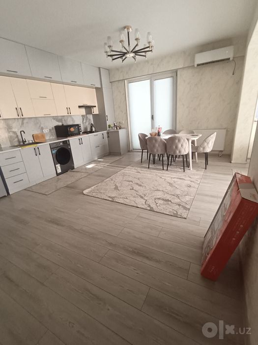 Kv bor srochna 2 ta qiz olinadi