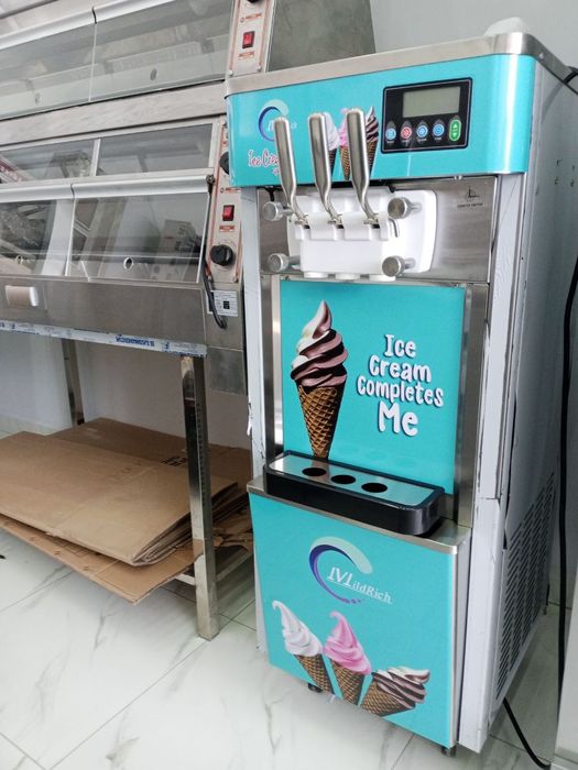 Frezer  Muzqaymoq Aparat 220V  Frezer  yetkazib berish xizmati bepul