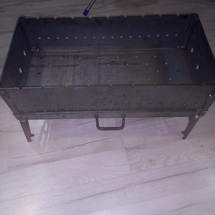 Мангал новый. Разборный.