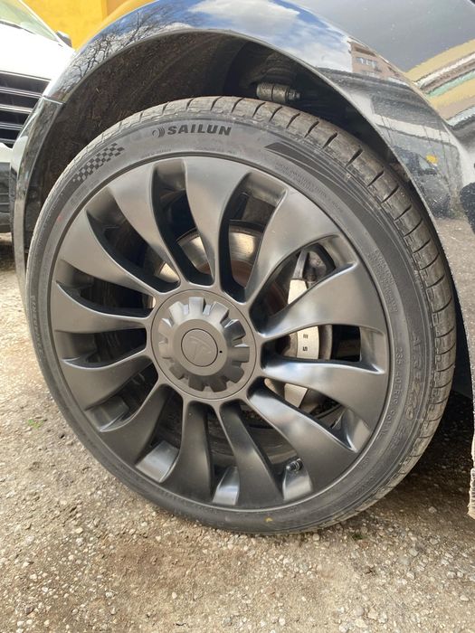 Капачки за джанти за Тесла / Tesla капачки за джанти / Тесла капачки