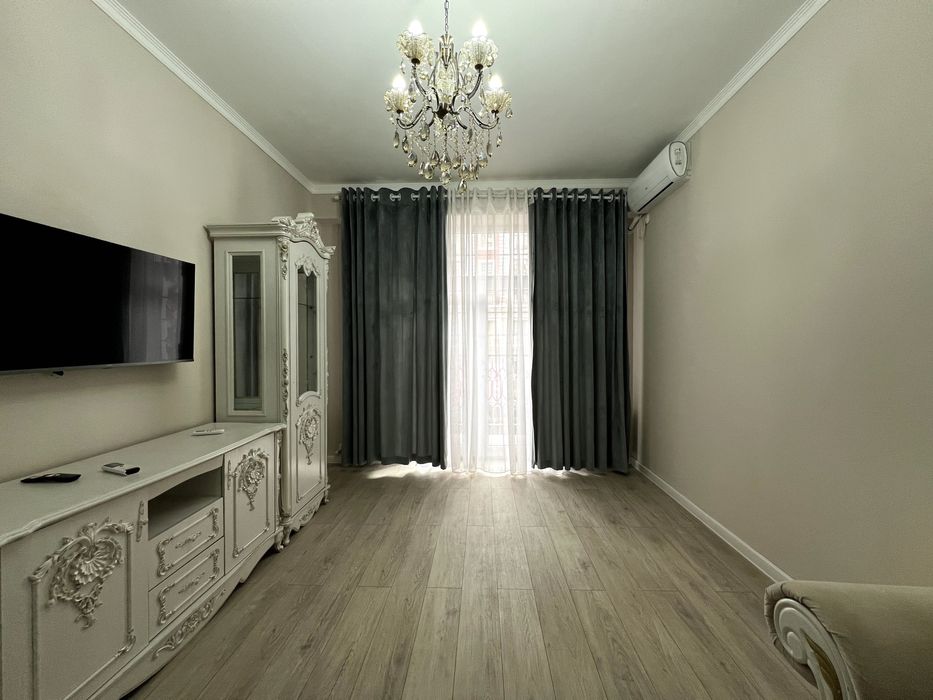 Продаётся 3х комнат квартира 72 м2 кирпич ЖК "ГРИНВИЧ" Электроаппарат